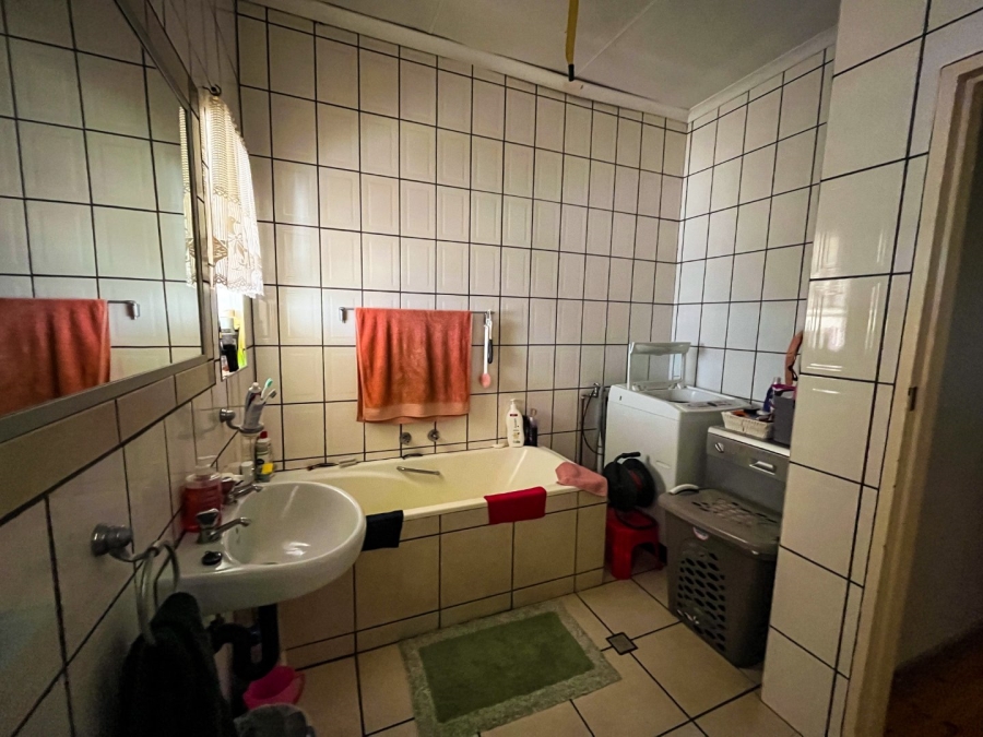 4 Bedroom Property for Sale in Bothasrus Eastern Cape